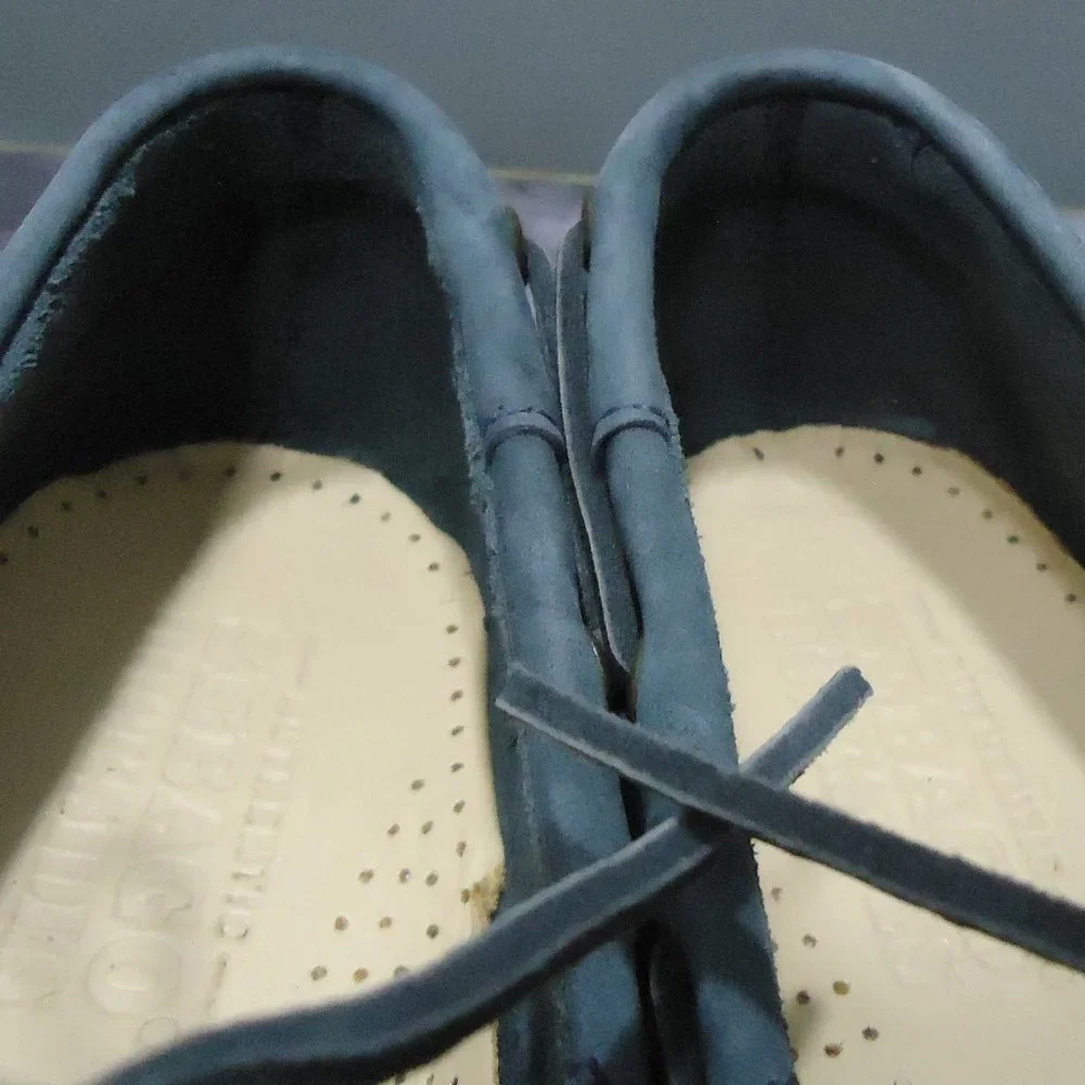 SIZE 11. Sebago Docksides boat shoes
